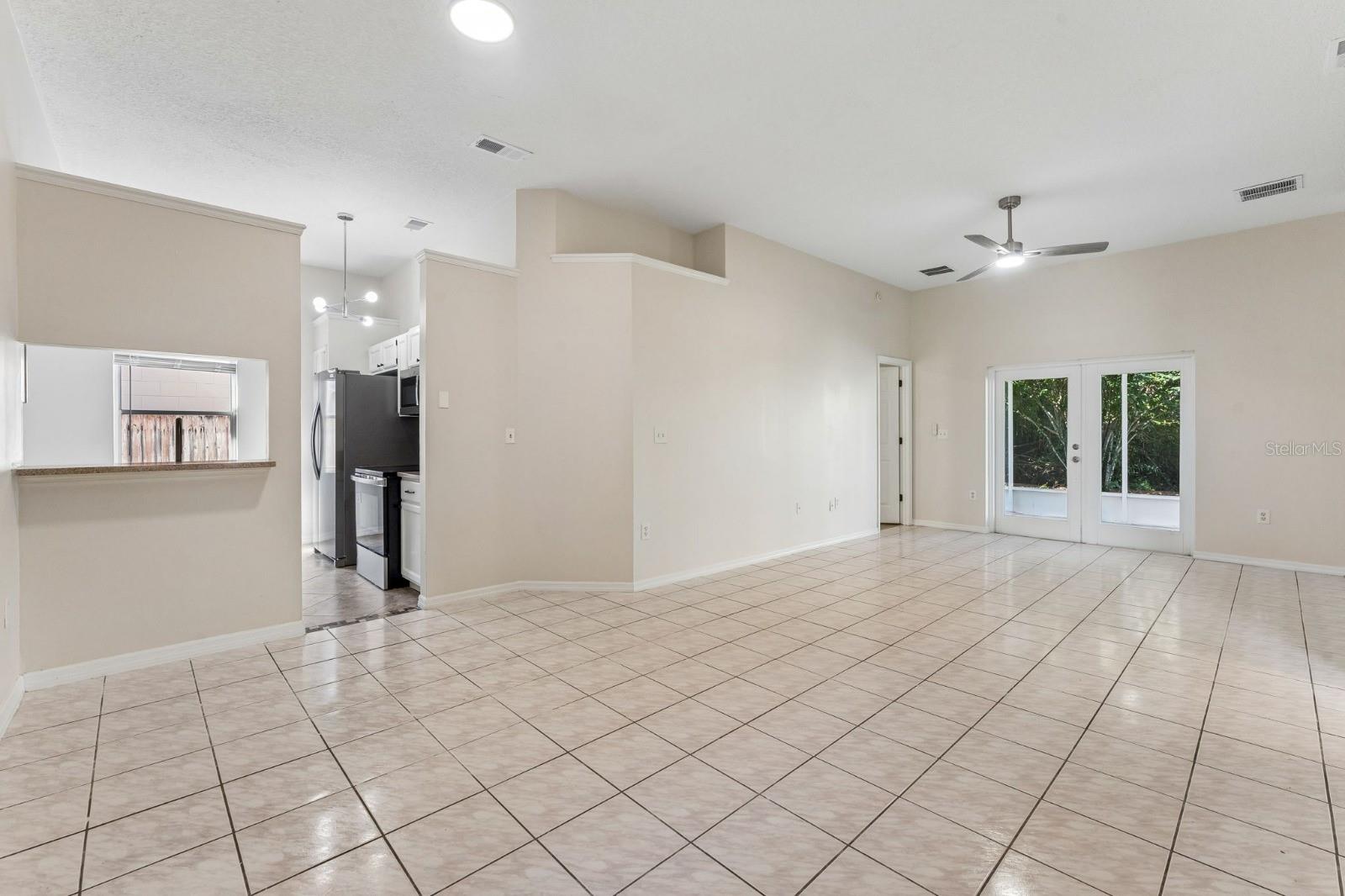 11850 Hullbridge Ct Property Photo 4