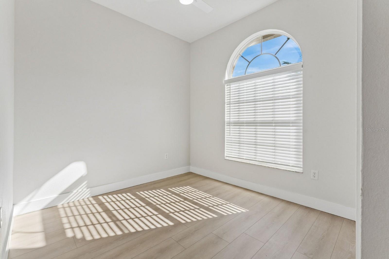 11850 Hullbridge Ct Property Photo 9
