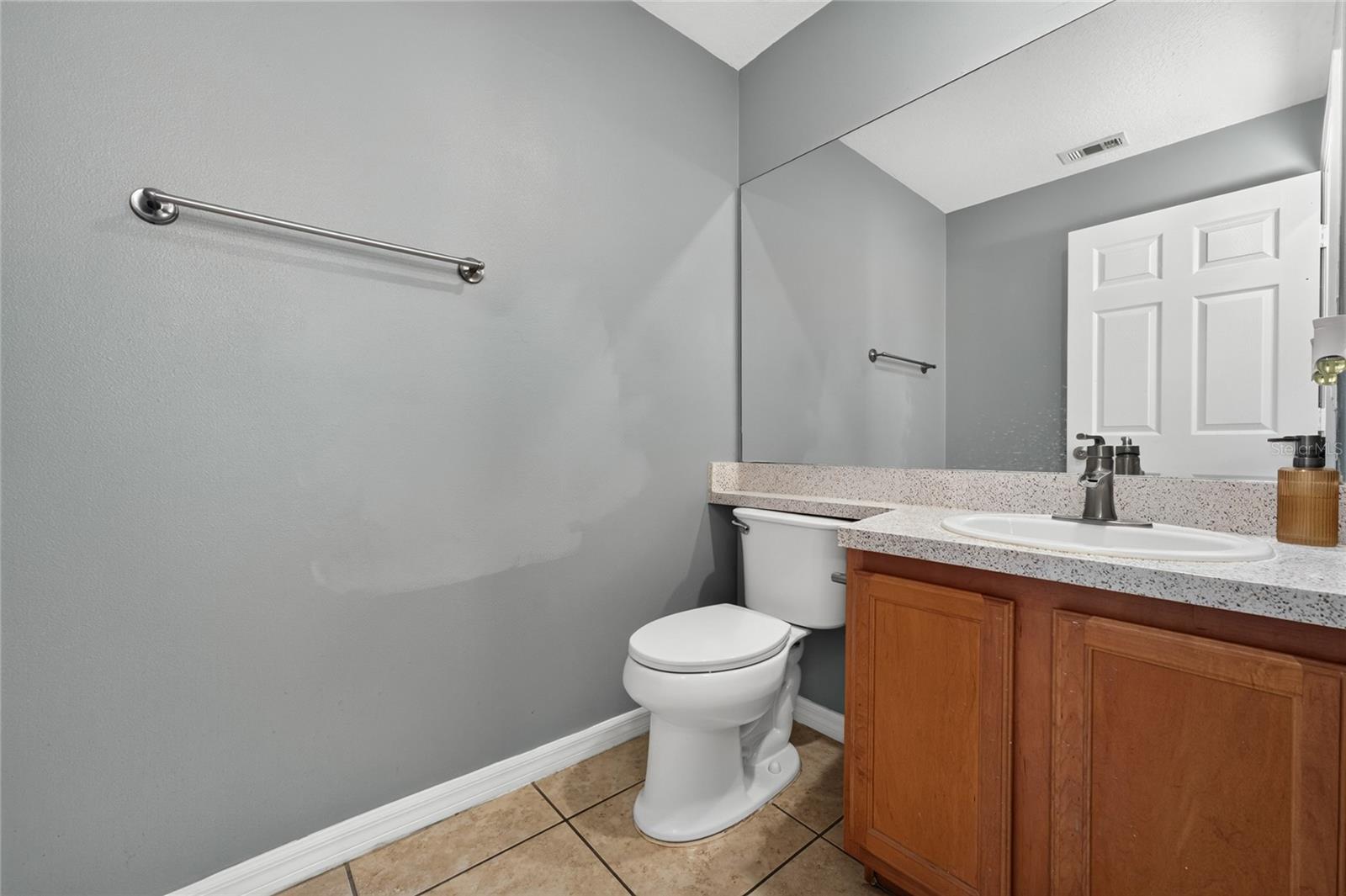 1139 Darnaby Way Property Photo 11
