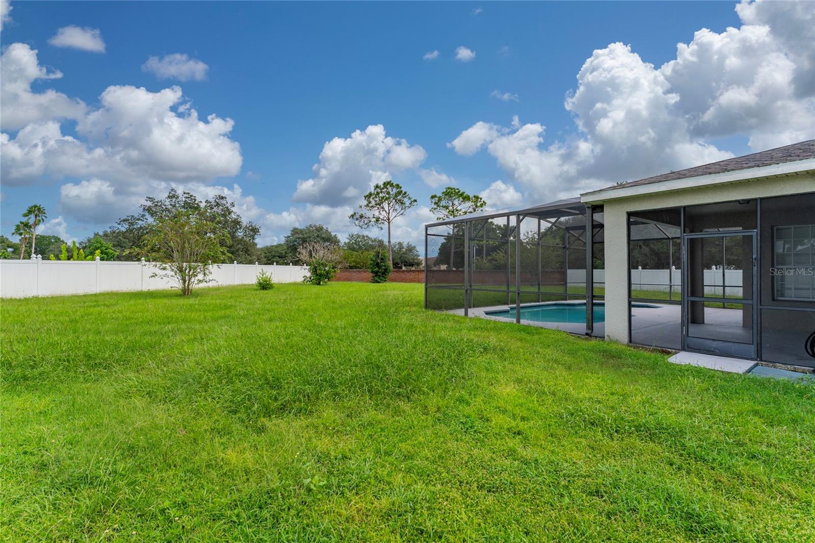 1139 Darnaby Way Property Photo 35