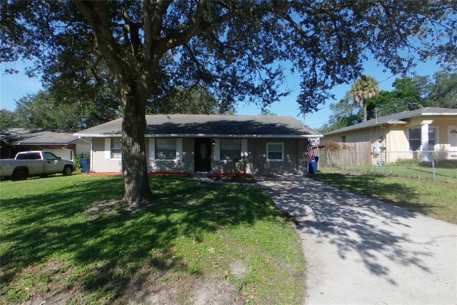 O6444735 Property Photo 1
