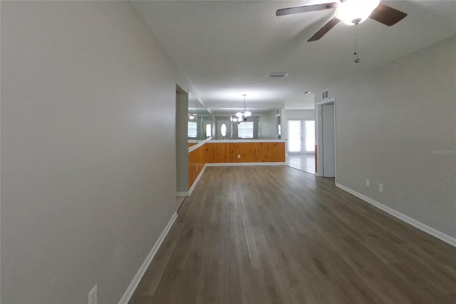 O6444735 Property Photo 2