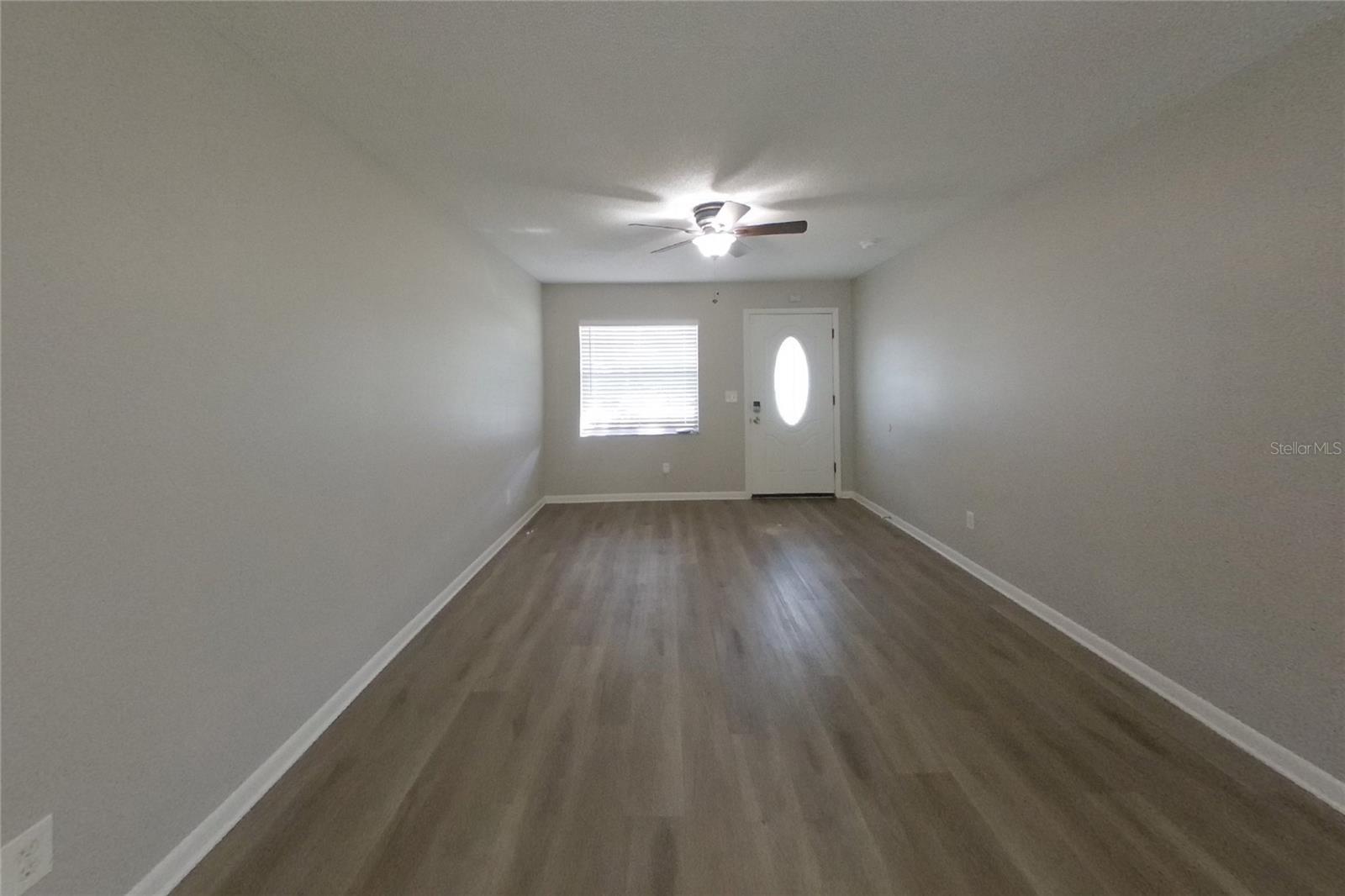 O6444735 Property Photo 3