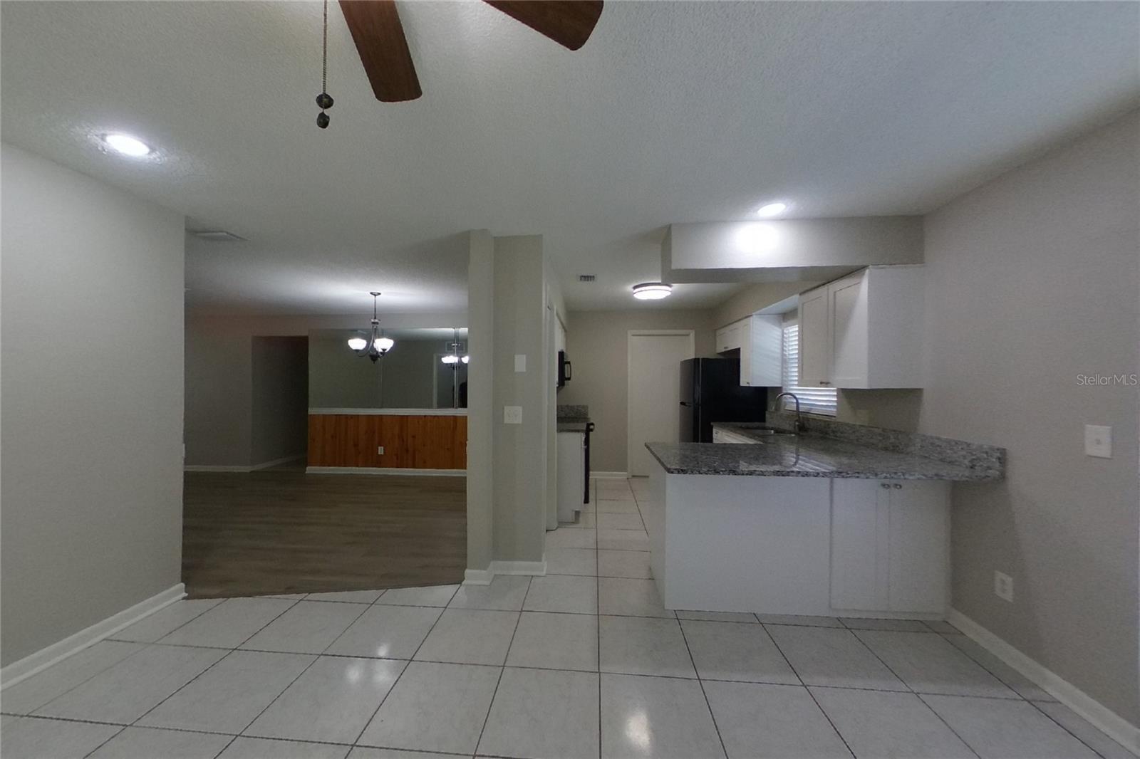 O6444735 Property Photo 4