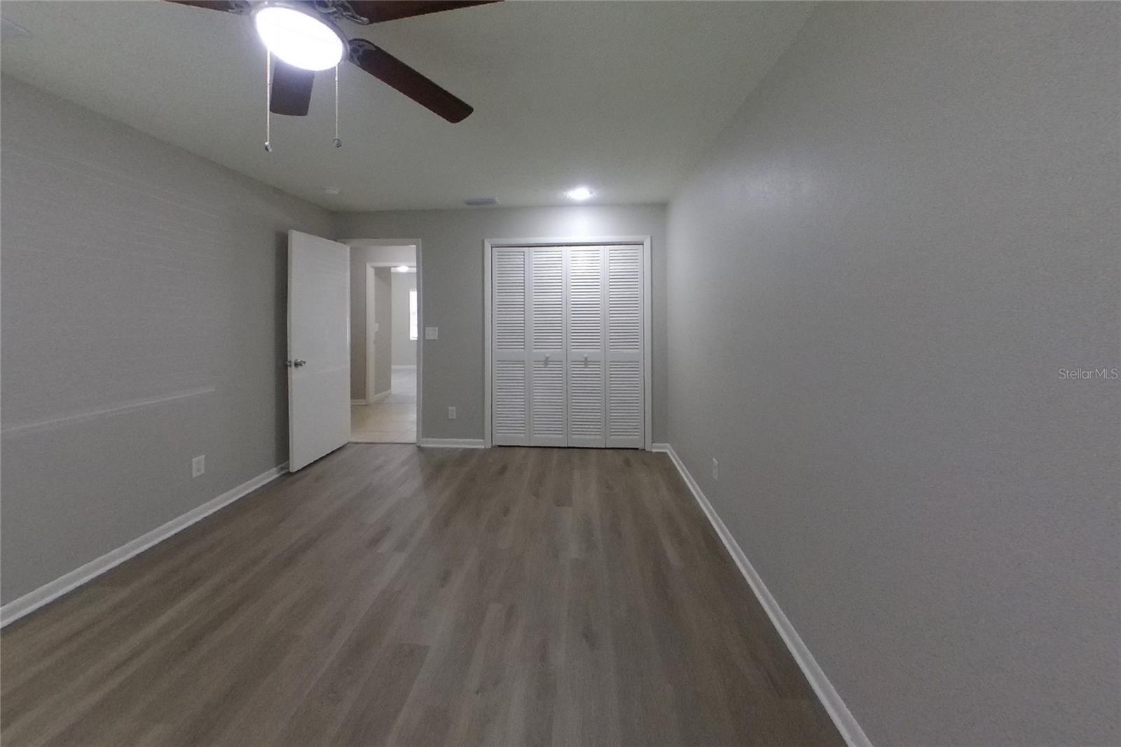 O6444735 Property Photo 8