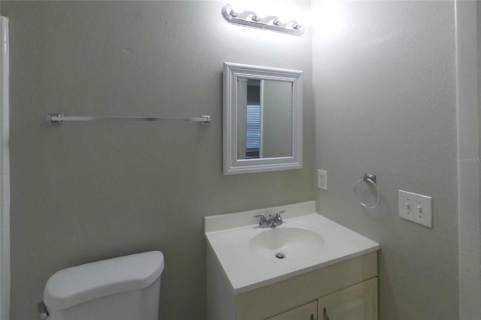 O6444735 Property Photo 9