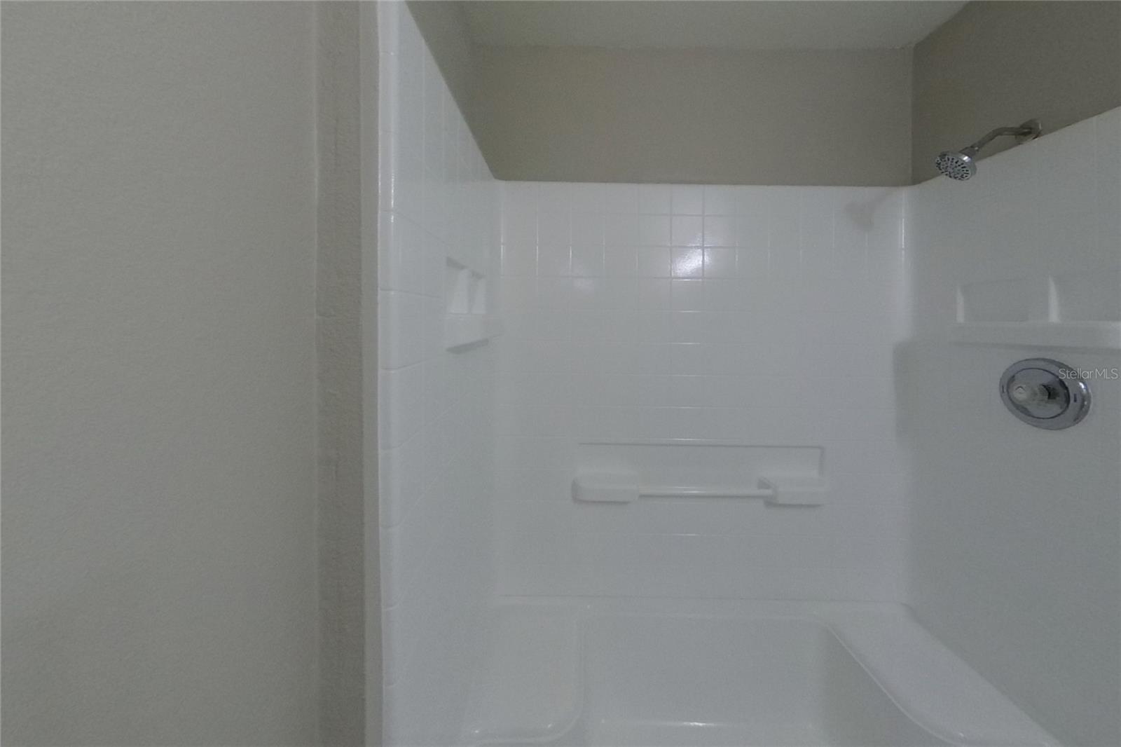 O6444735 Property Photo 10