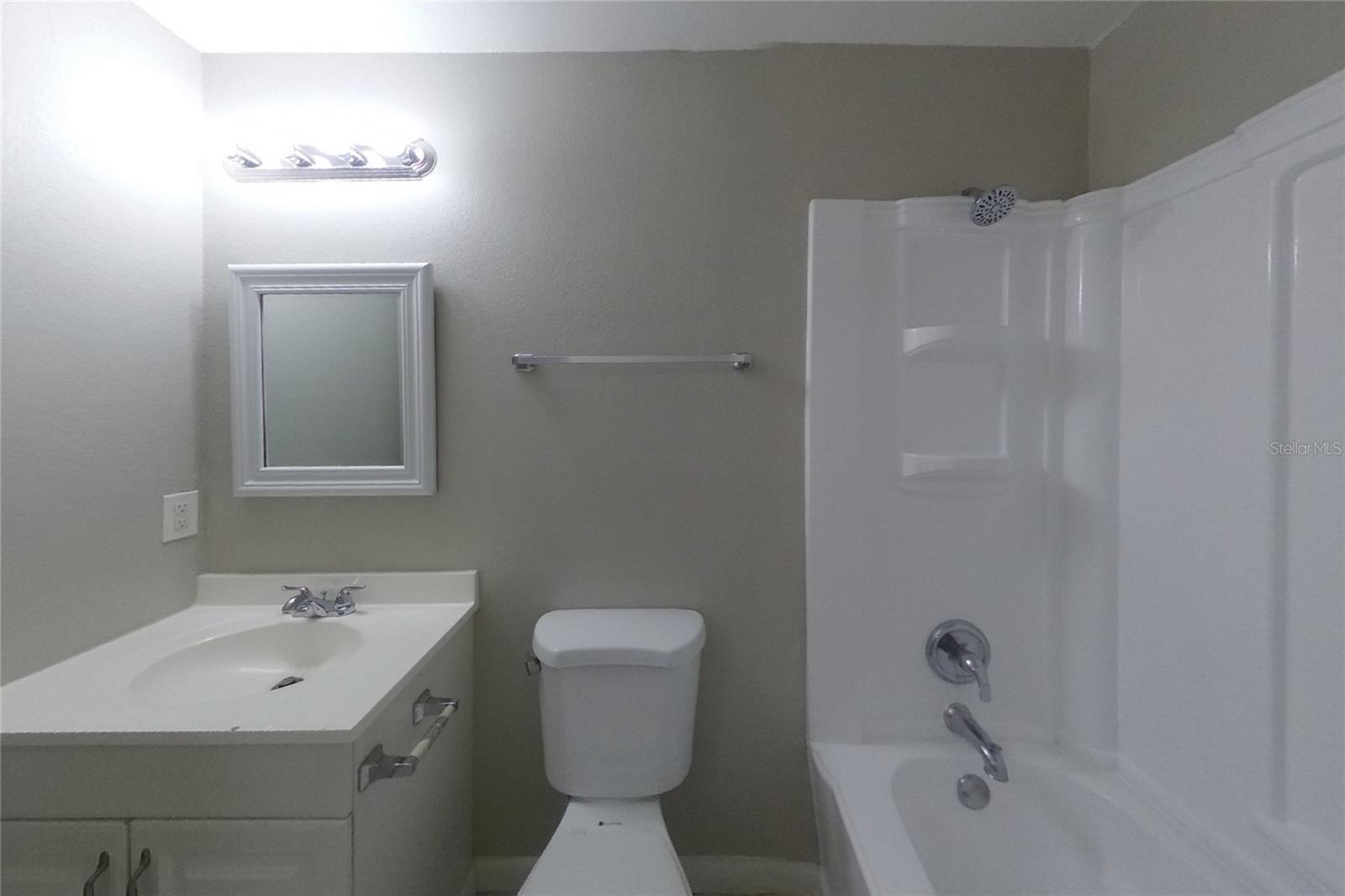 O6444735 Property Photo 14