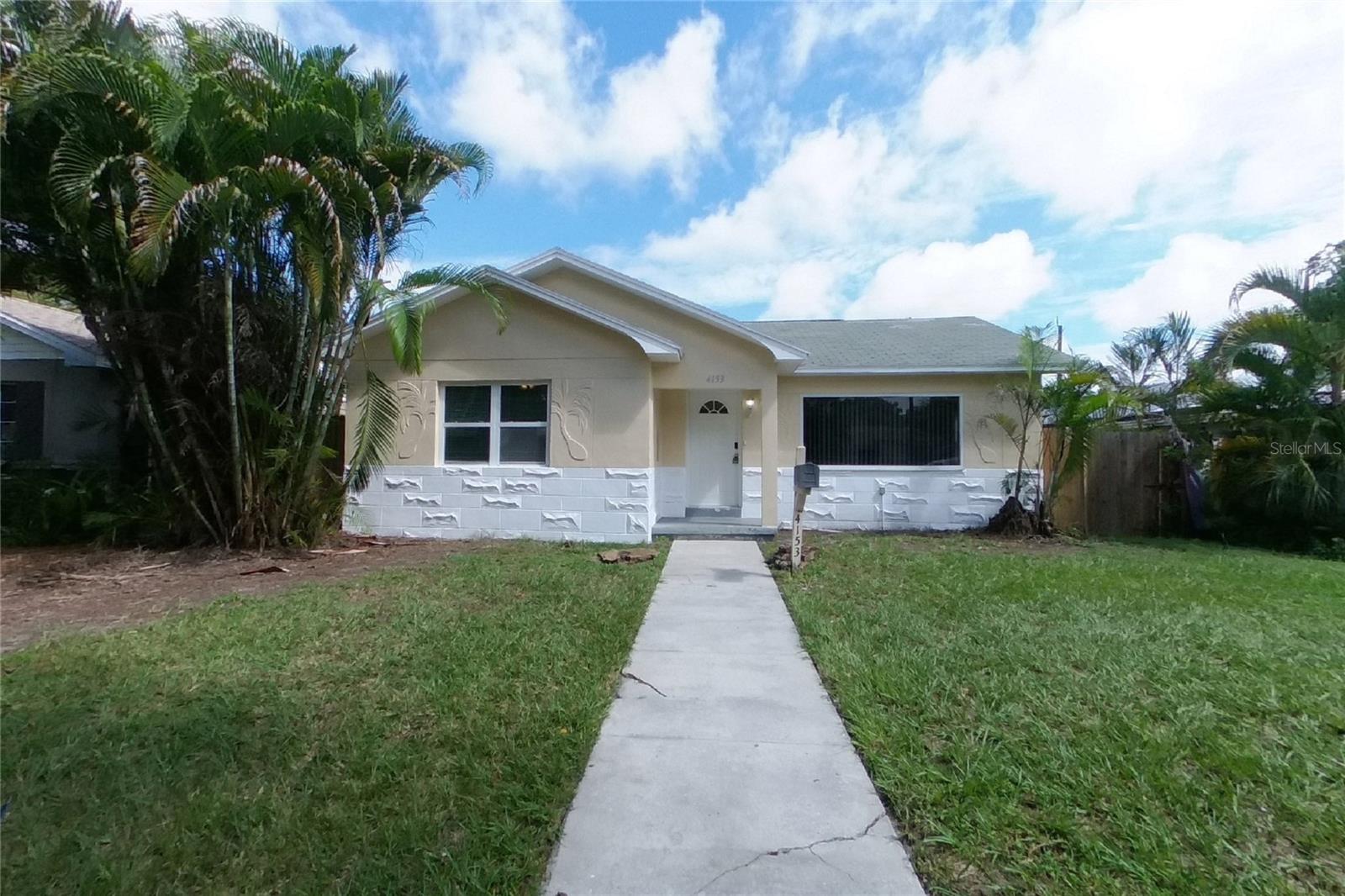 O6444736 Property Photo 1