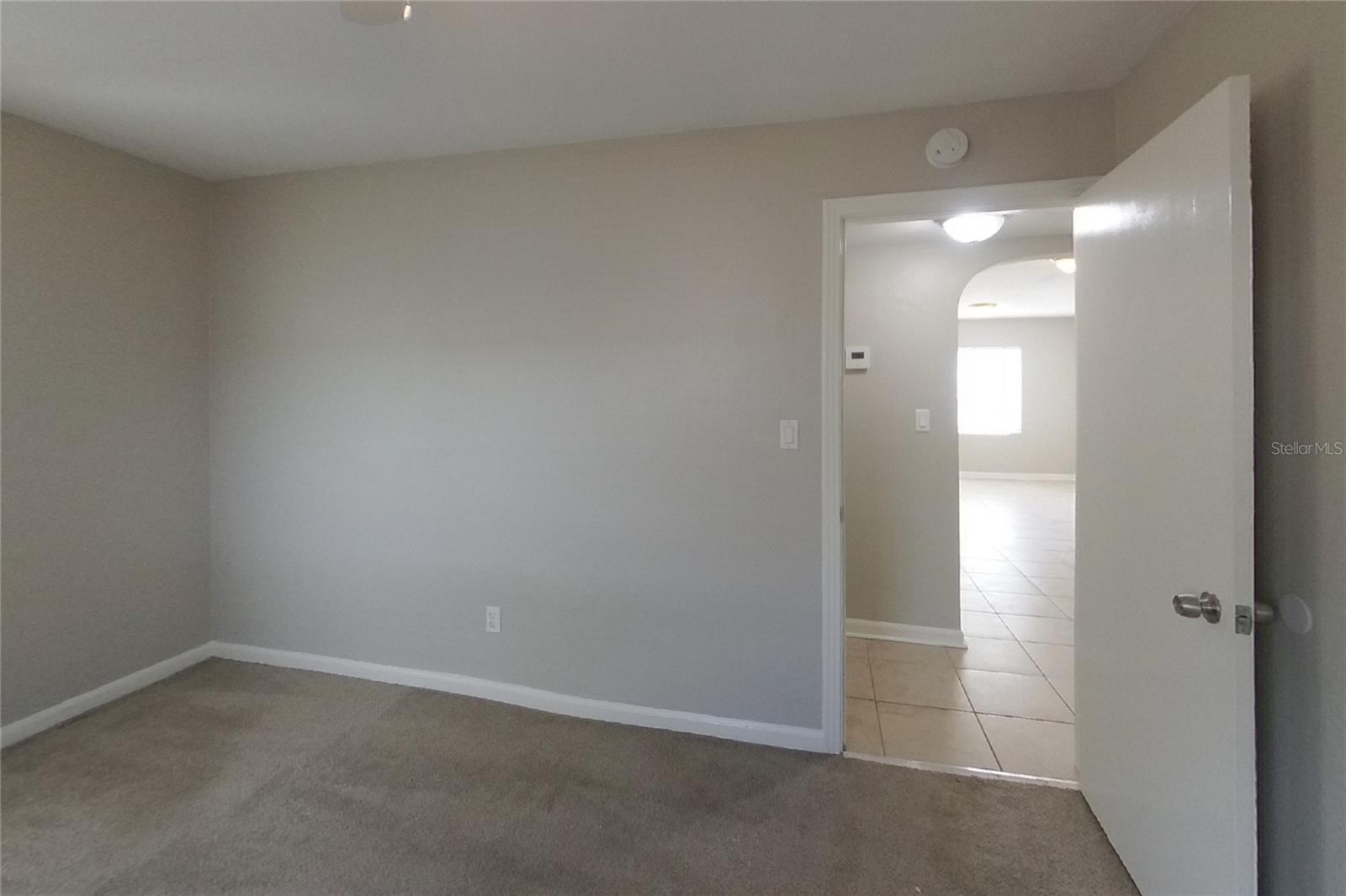 O6444736 Property Photo 15