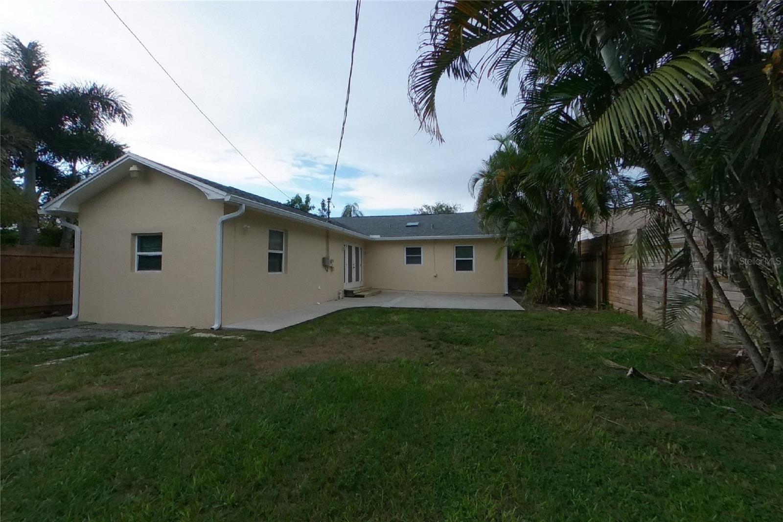 O6444736 Property Photo 21