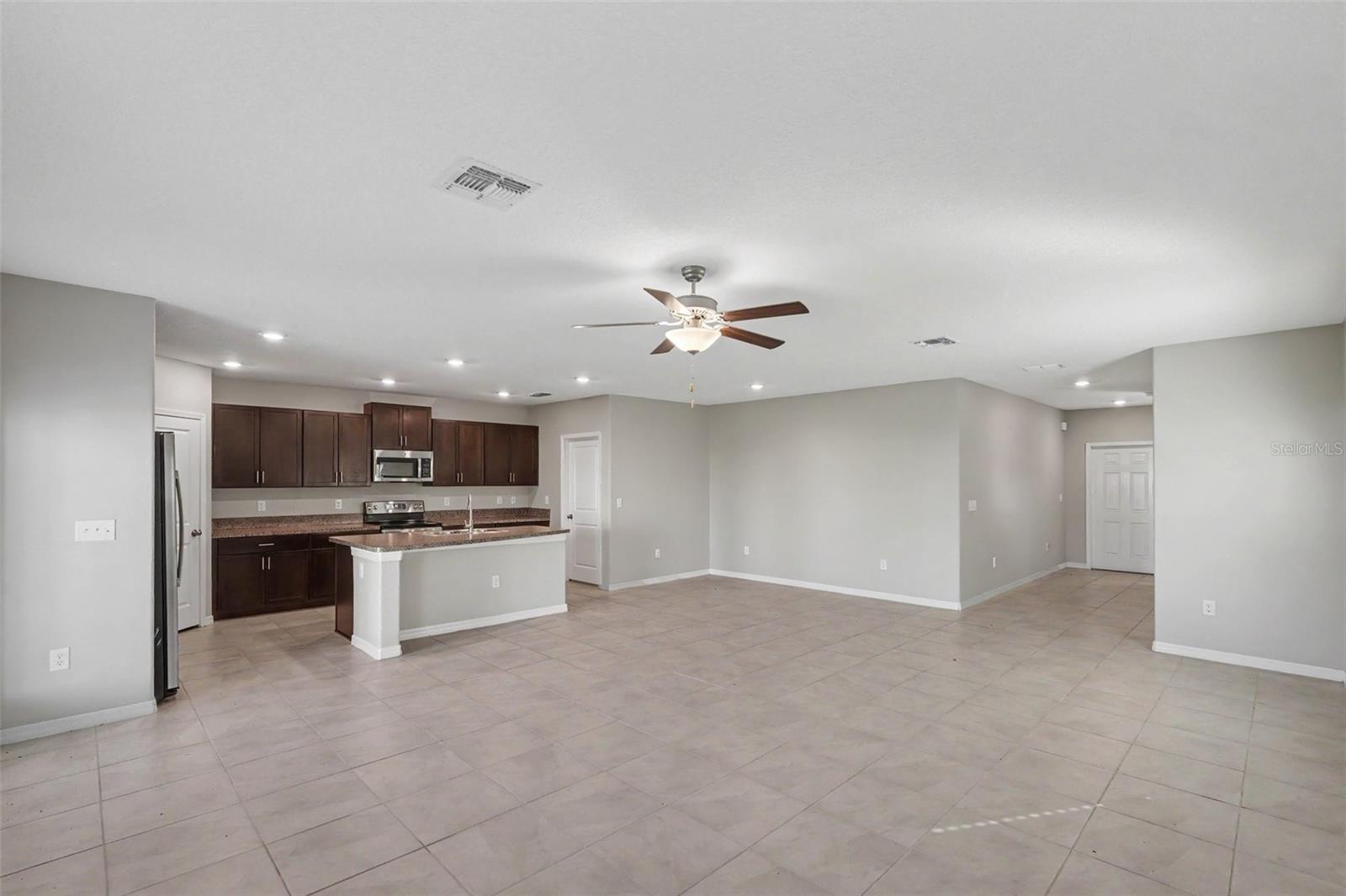 15535 Miller Creek Dr Property Photo 6