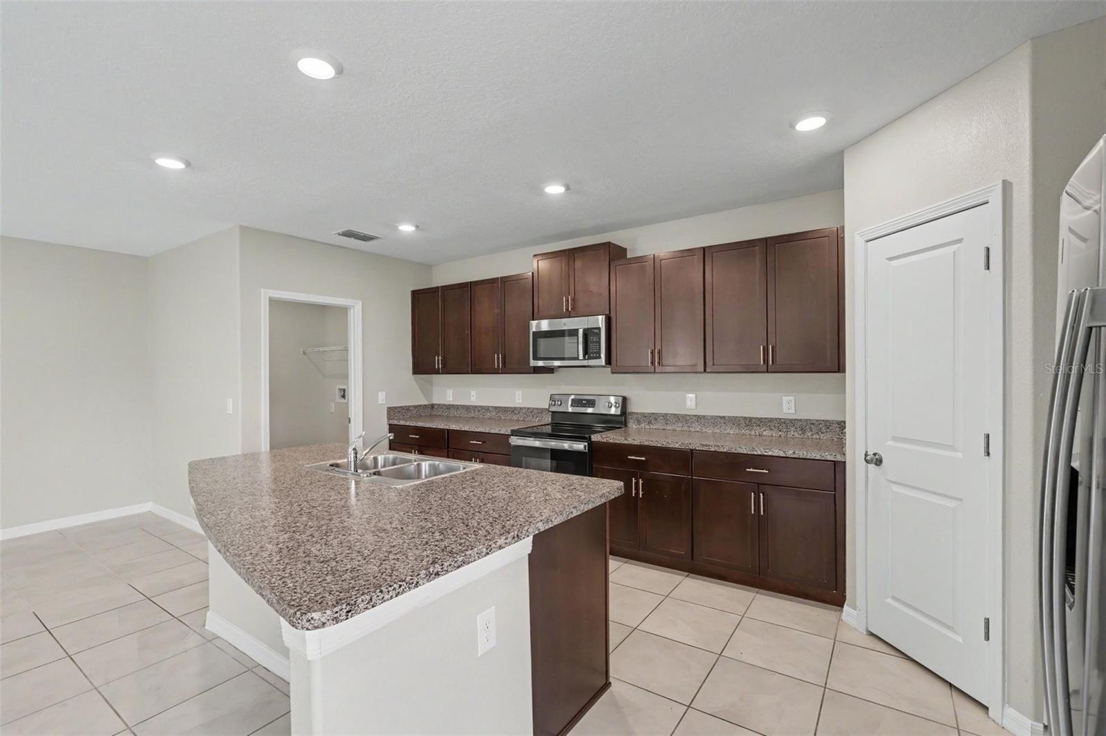 15514 Colt Creek Pl Property Photo 8