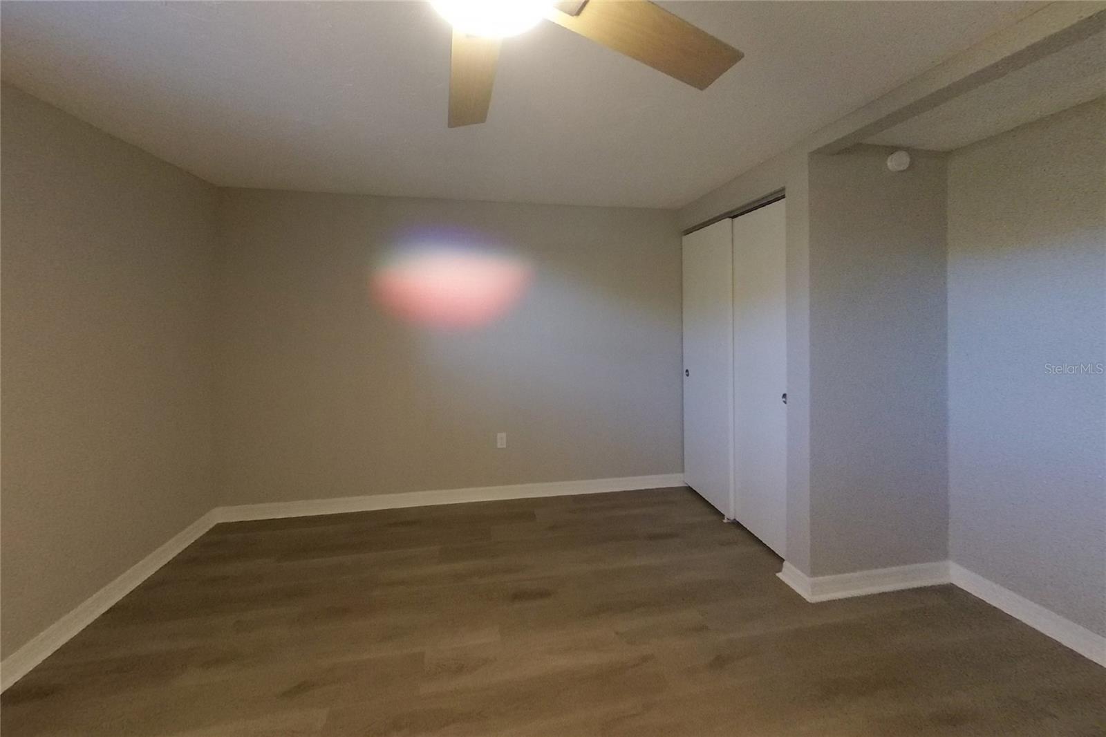 O6444761 Property Photo 7