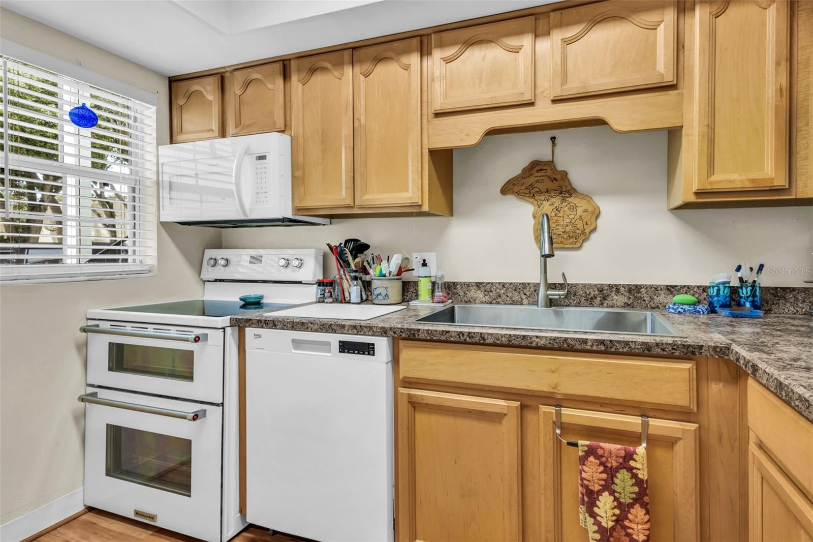 3811 N Oak Dr #e51 Property Photo 6
