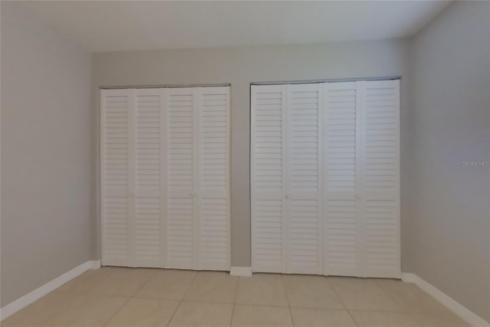 O6444770 Property Photo 12