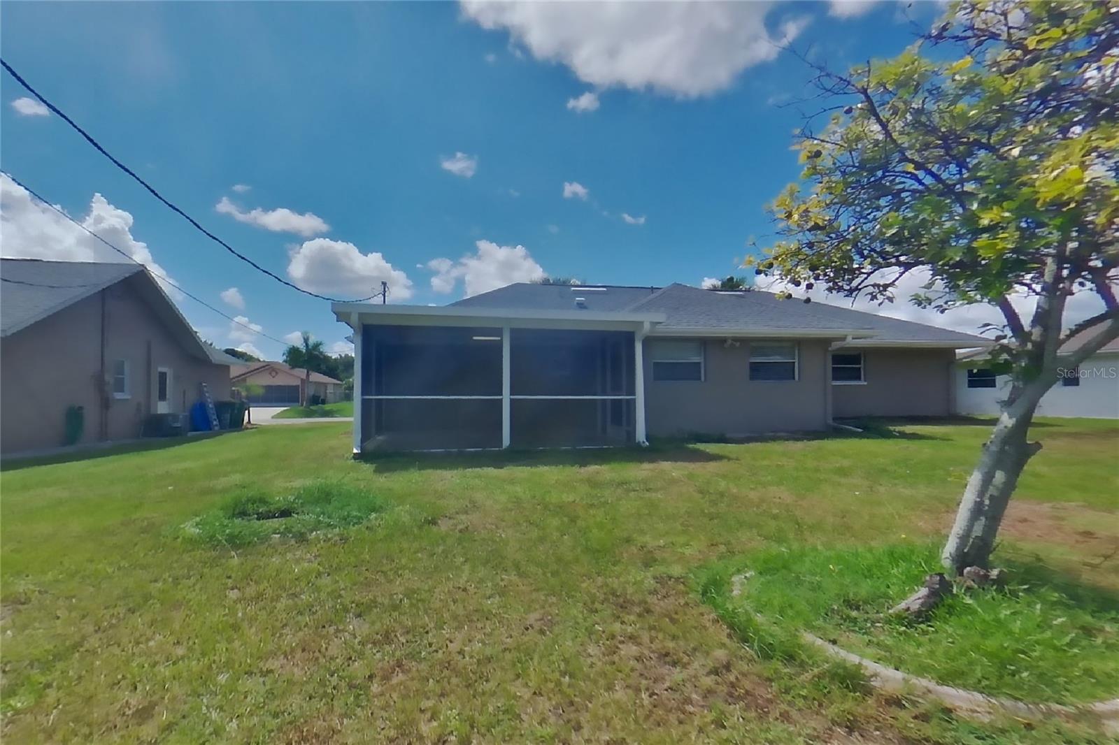 O6444770 Property Photo 15