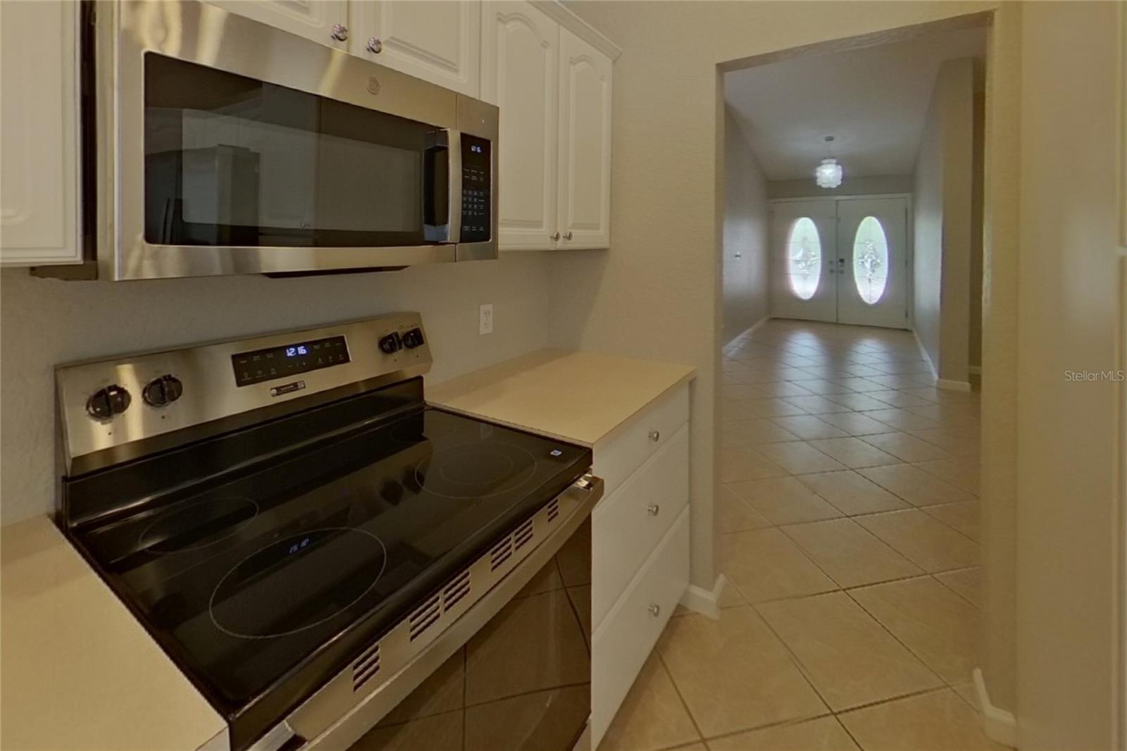 O6444780 Property Photo 8