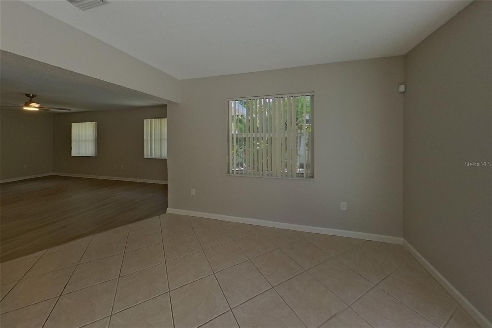 O6444780 Property Photo 20