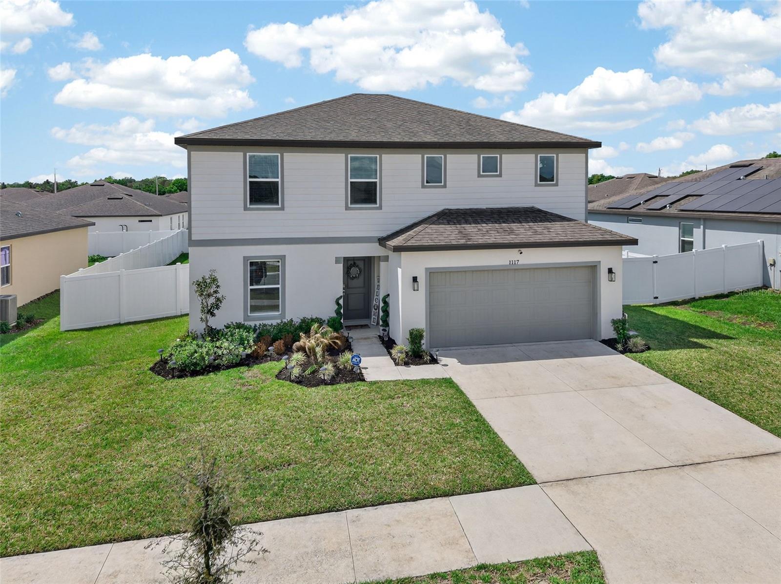 1117 Michelangelo Ln Property Photo 2
