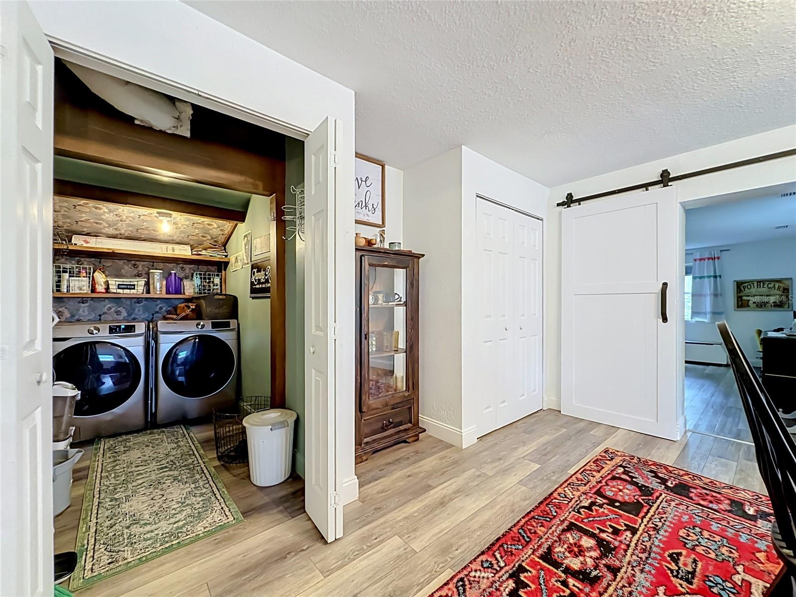 560 Live Oak Ave Property Photo 36