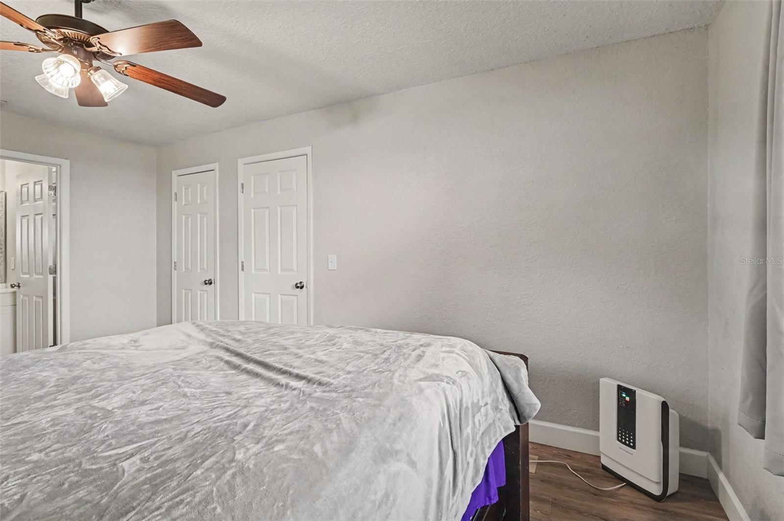 1643 Pendleton St Property Photo 18