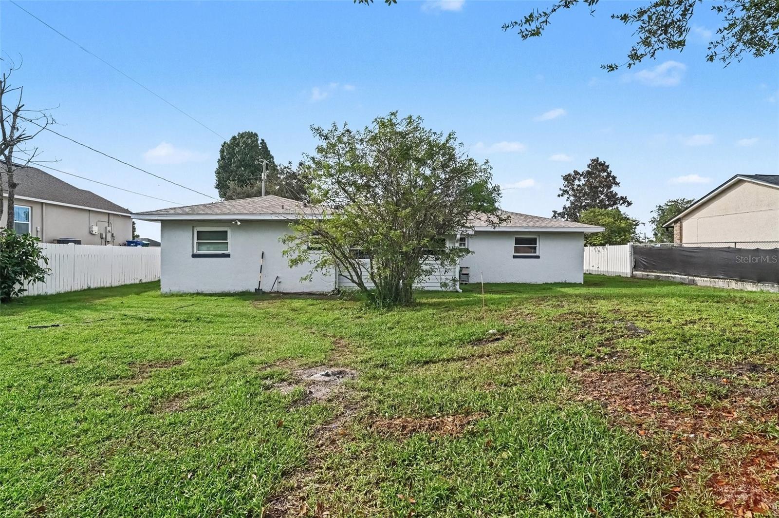 1643 Pendleton St Property Photo 27