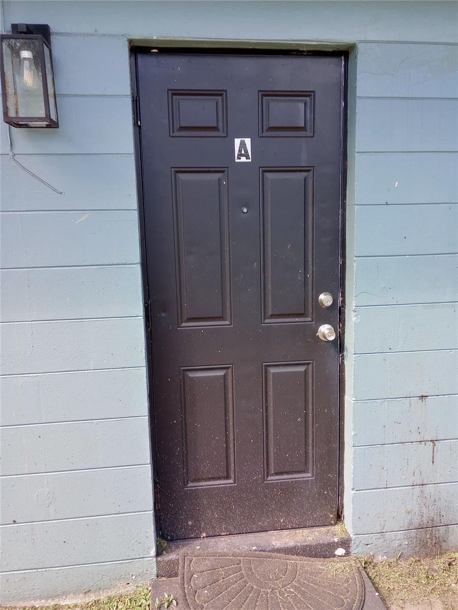 1327 W Point Dr #a Property Photo 2