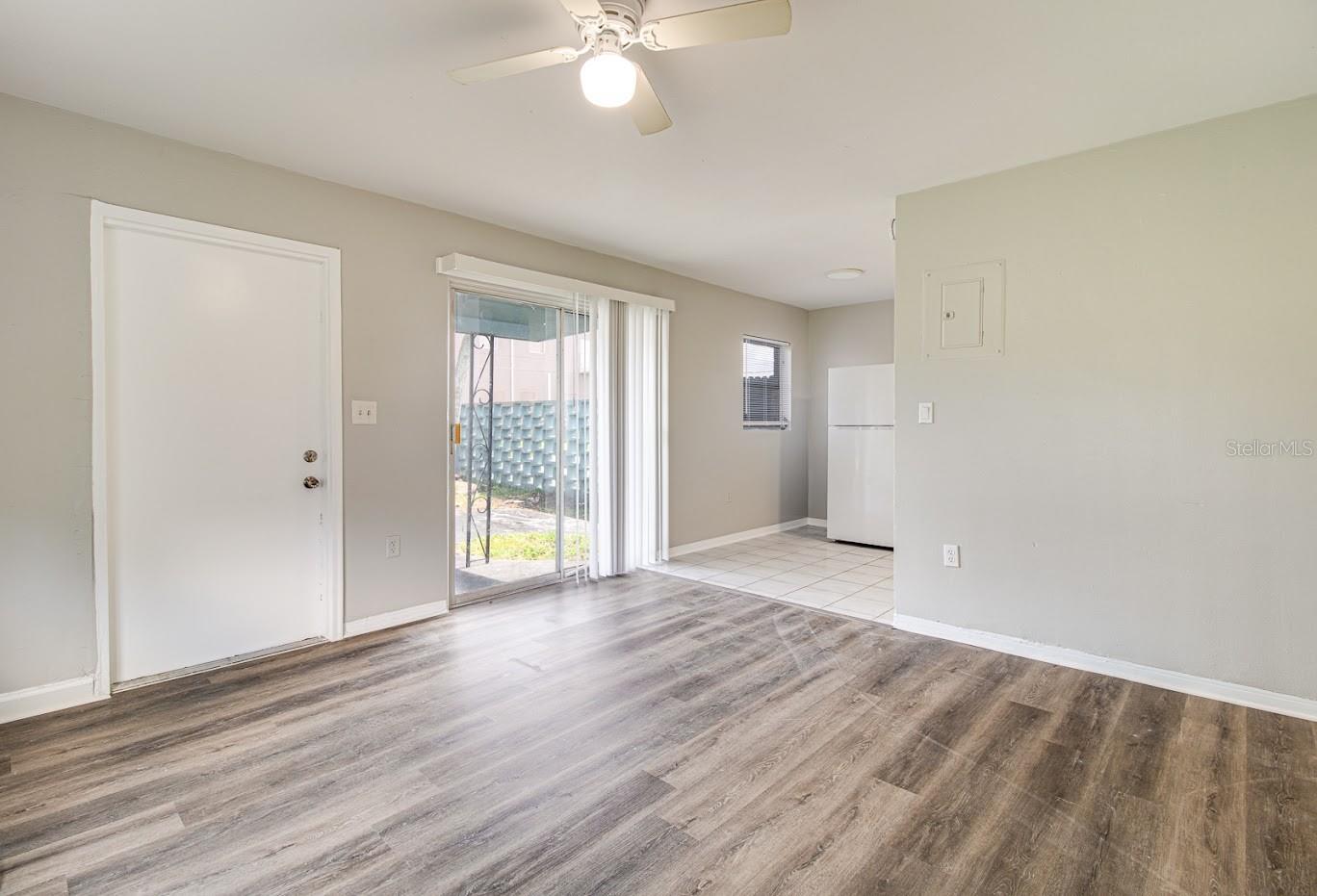 1327 W Point Dr #a Property Photo 4