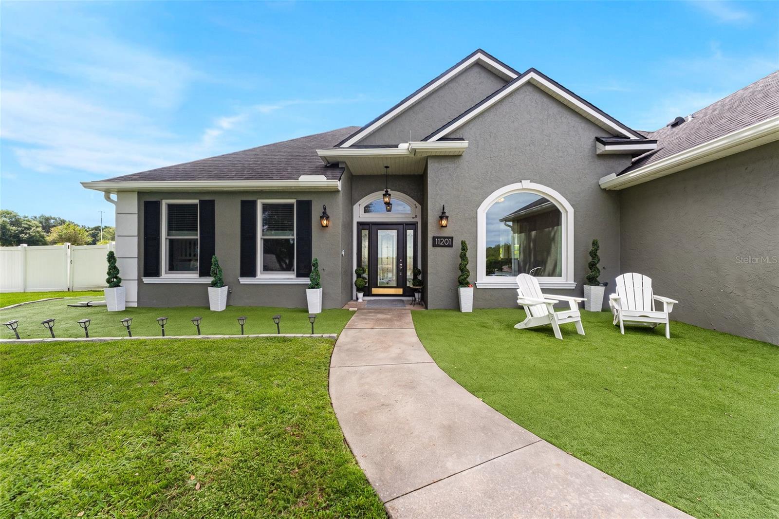 11201 Lake Katherine Cir Property Photo 4