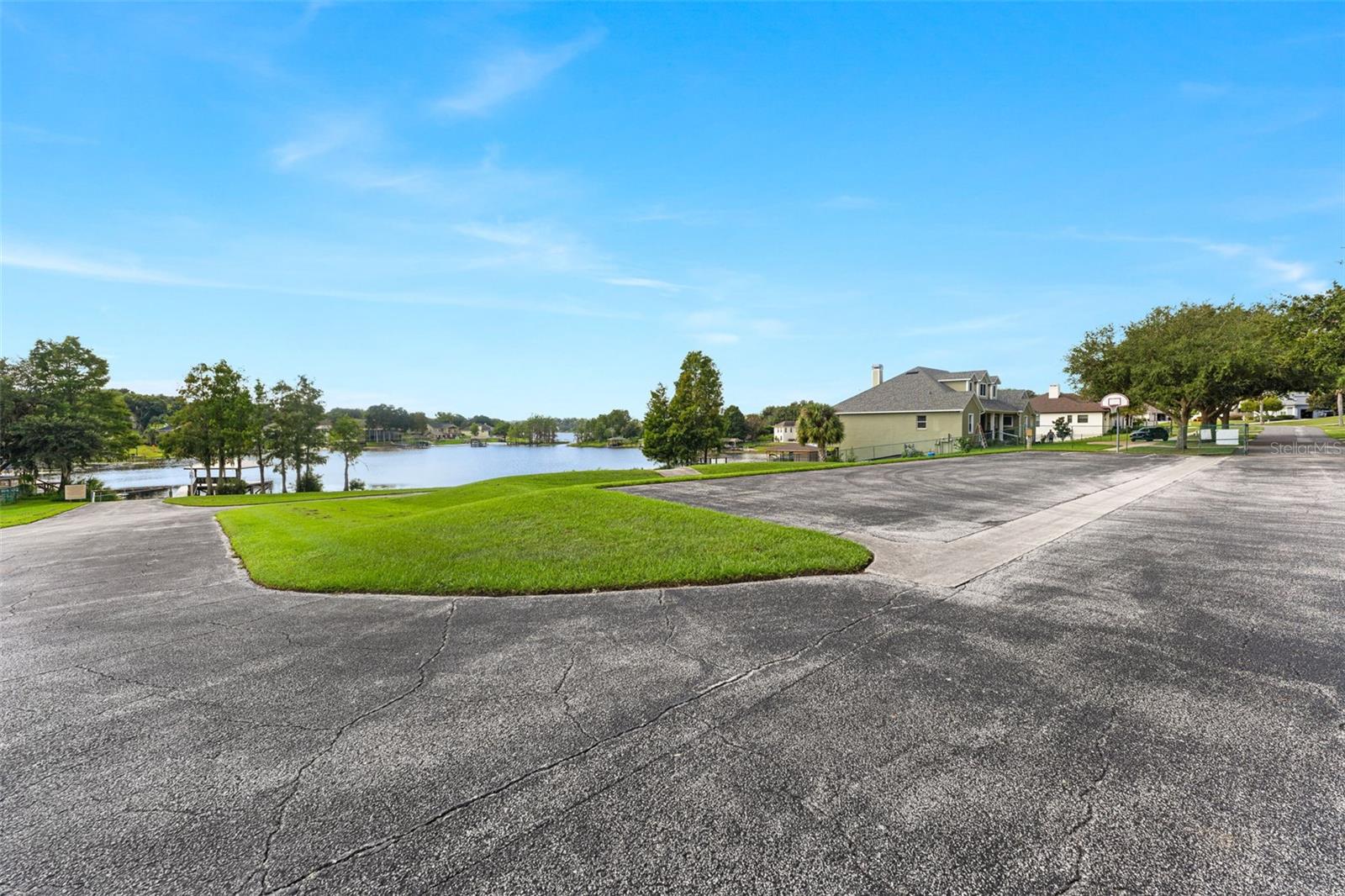11201 Lake Katherine Cir Property Photo 36
