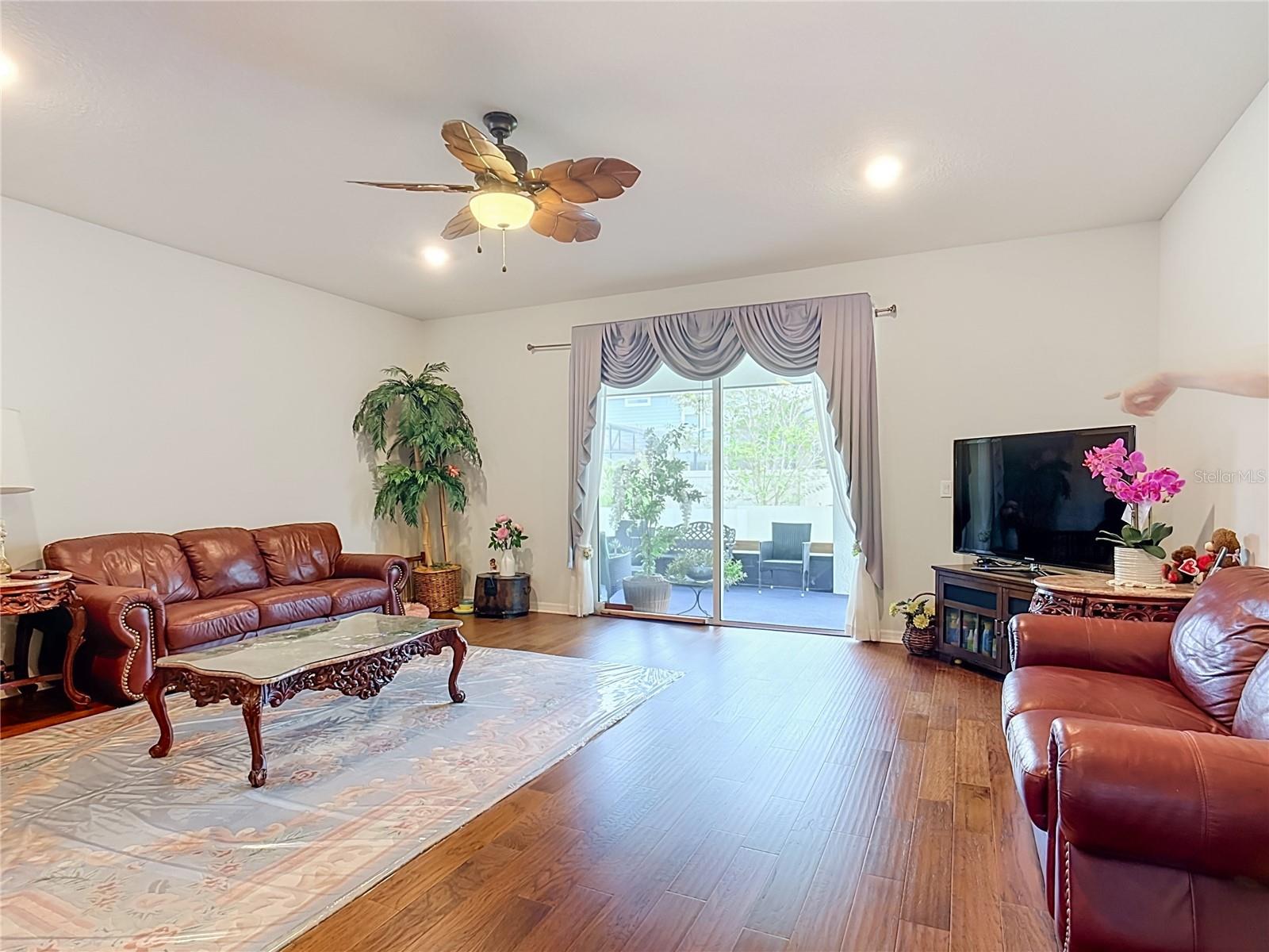 2723 Forestdale St Property Photo 7