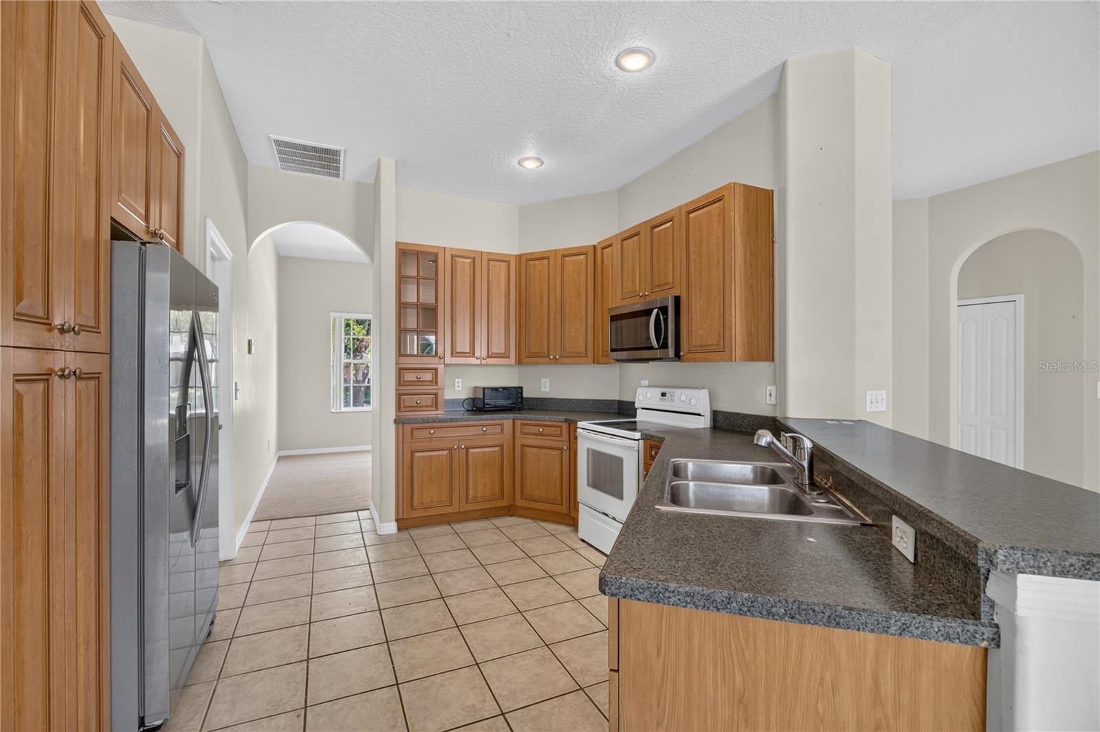 3677 Whisperwood Cir Property Photo 9