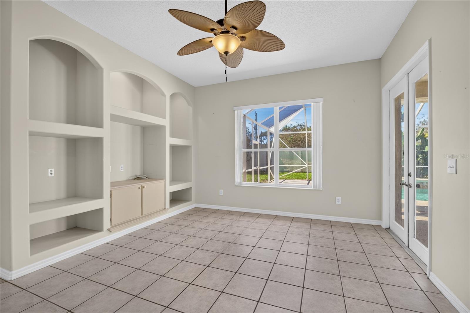 3677 Whisperwood Cir Property Photo 11
