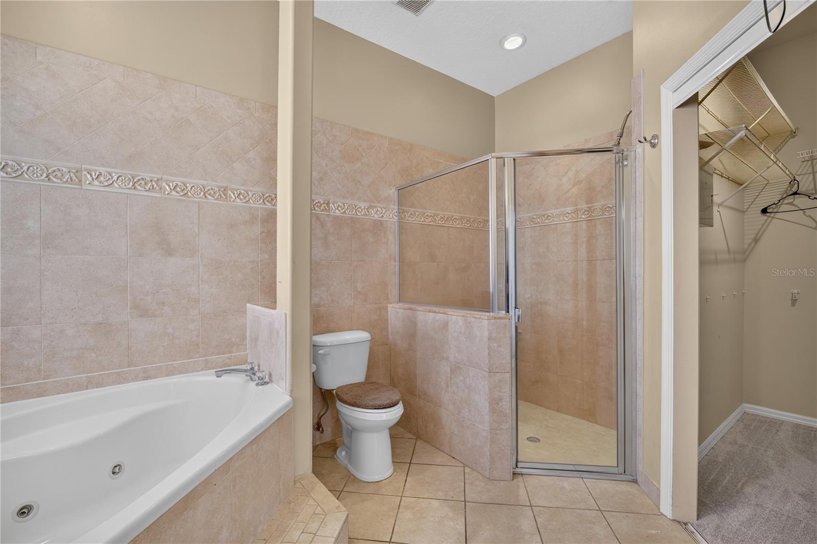 3677 Whisperwood Cir Property Photo 23