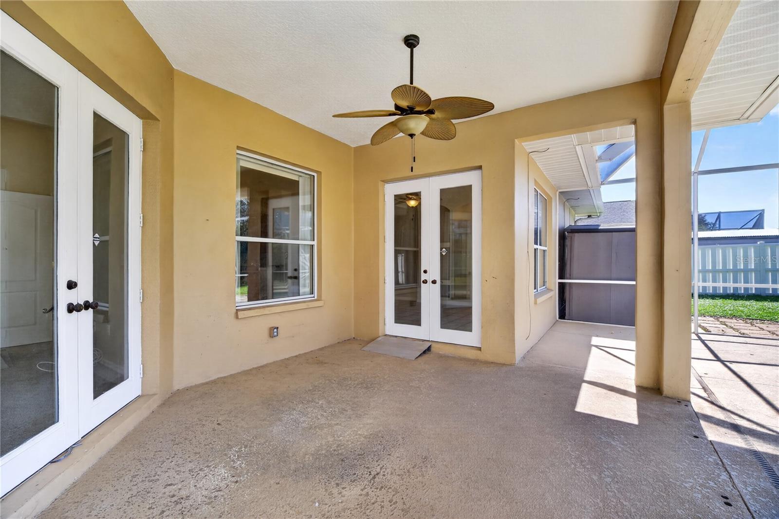 3677 Whisperwood Cir Property Photo 27