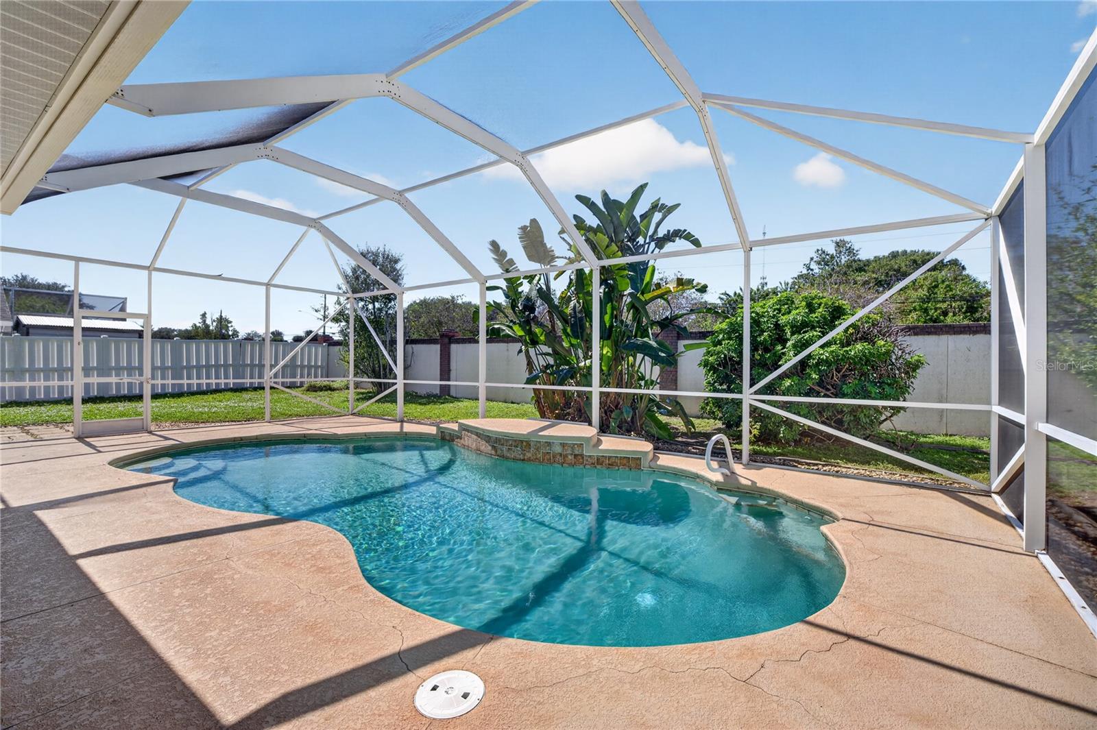 3677 Whisperwood Cir Property Photo 28