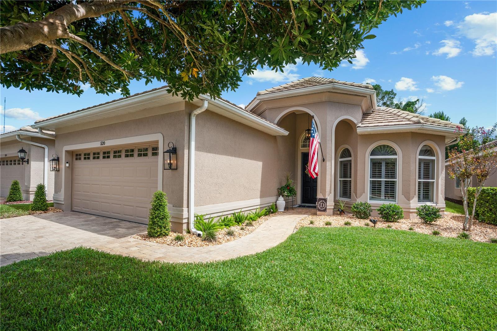 520 Sotheby Way Property Photo 1