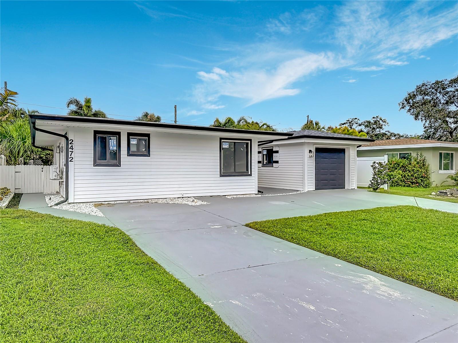 2472 Trade Winds Dr Property Photo 6