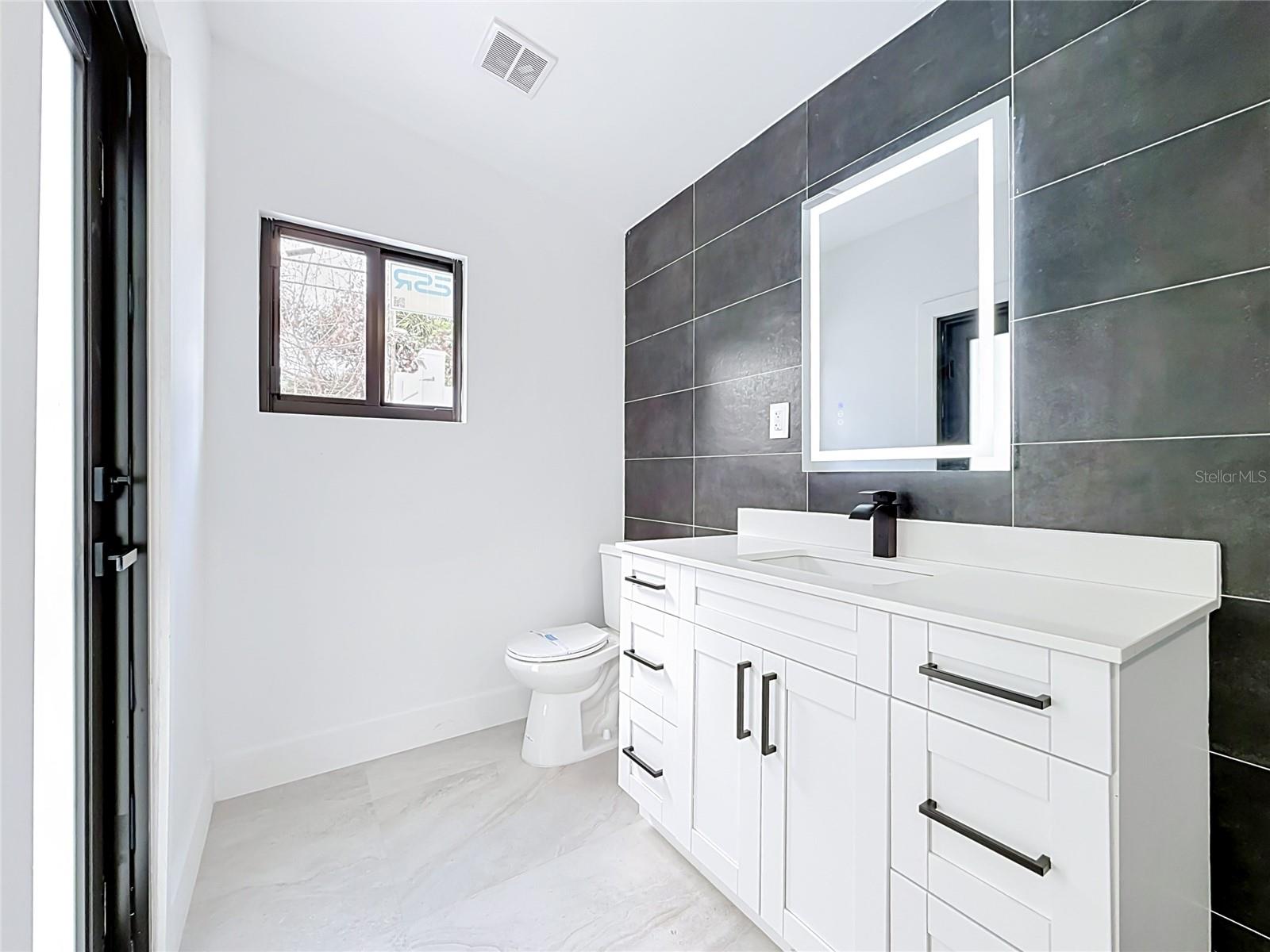 2472 Trade Winds Dr Property Photo 38