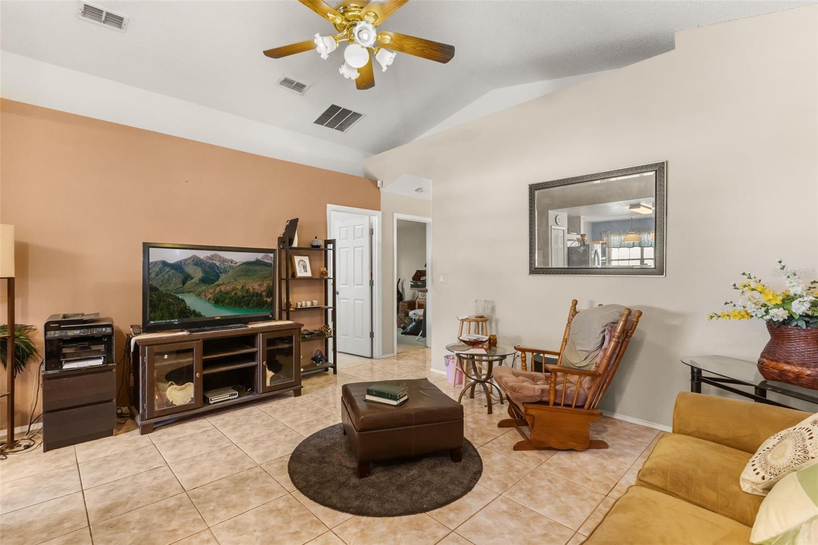 344 Briar Bay Cir Property Photo 3