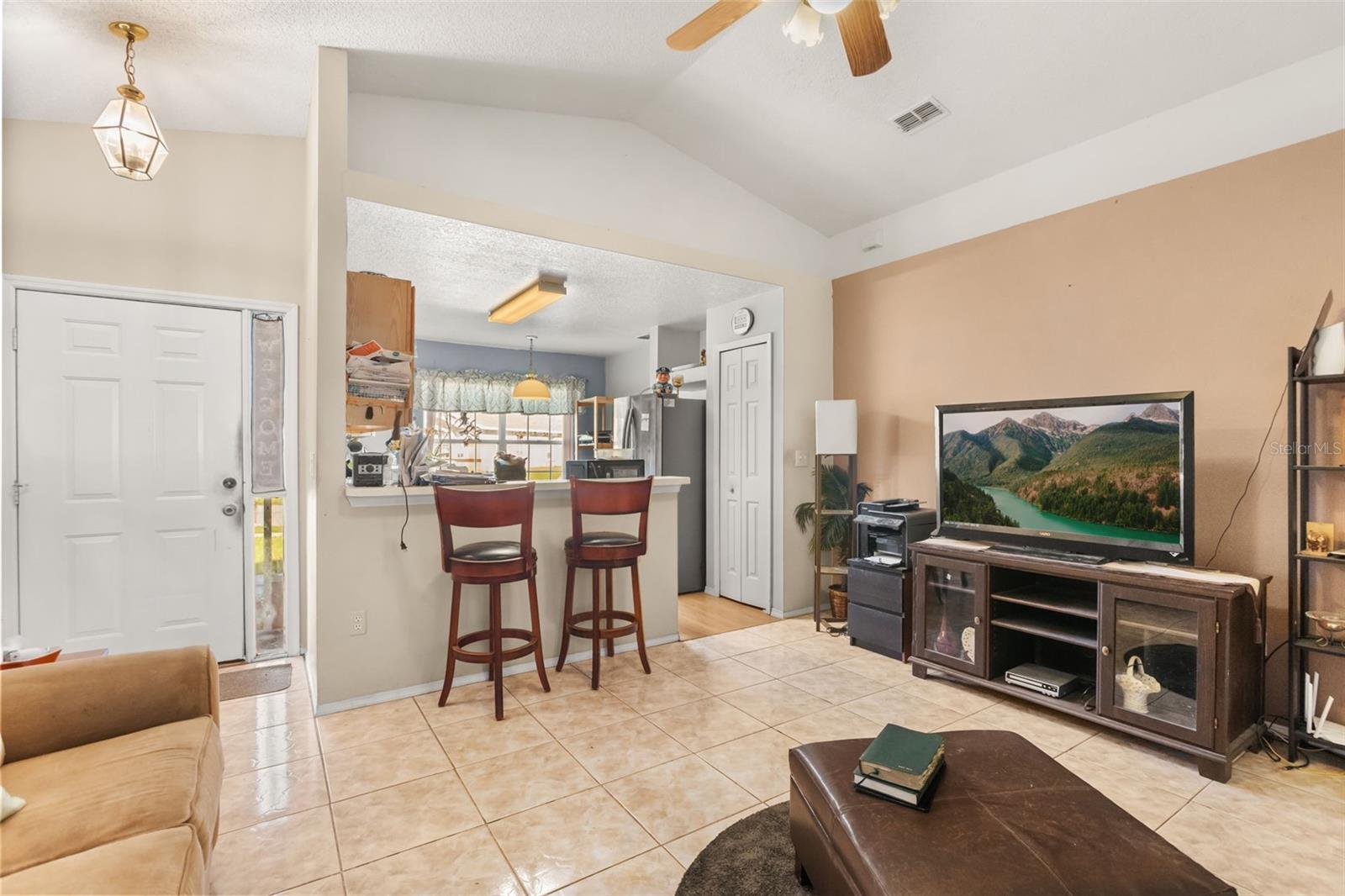 344 Briar Bay Cir Property Photo 4