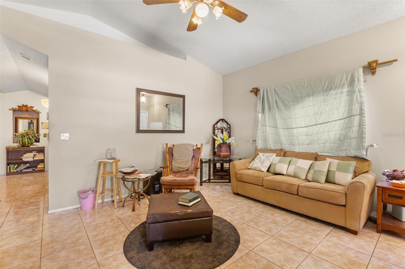 344 Briar Bay Cir Property Photo 6