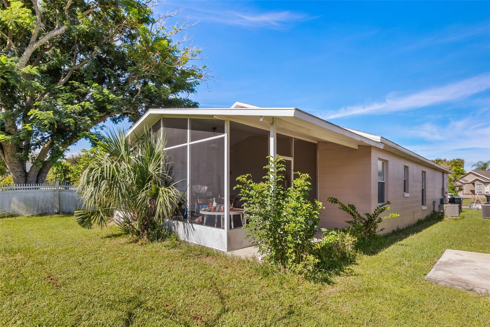 344 Briar Bay Cir Property Photo 25