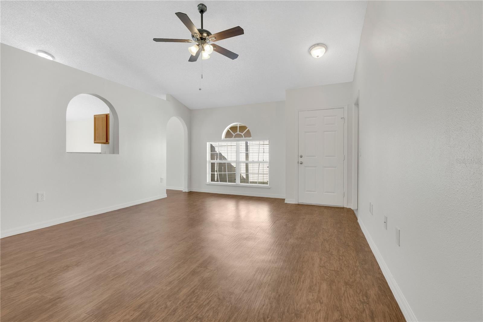 6407 Tabogi Trl Property Photo 4