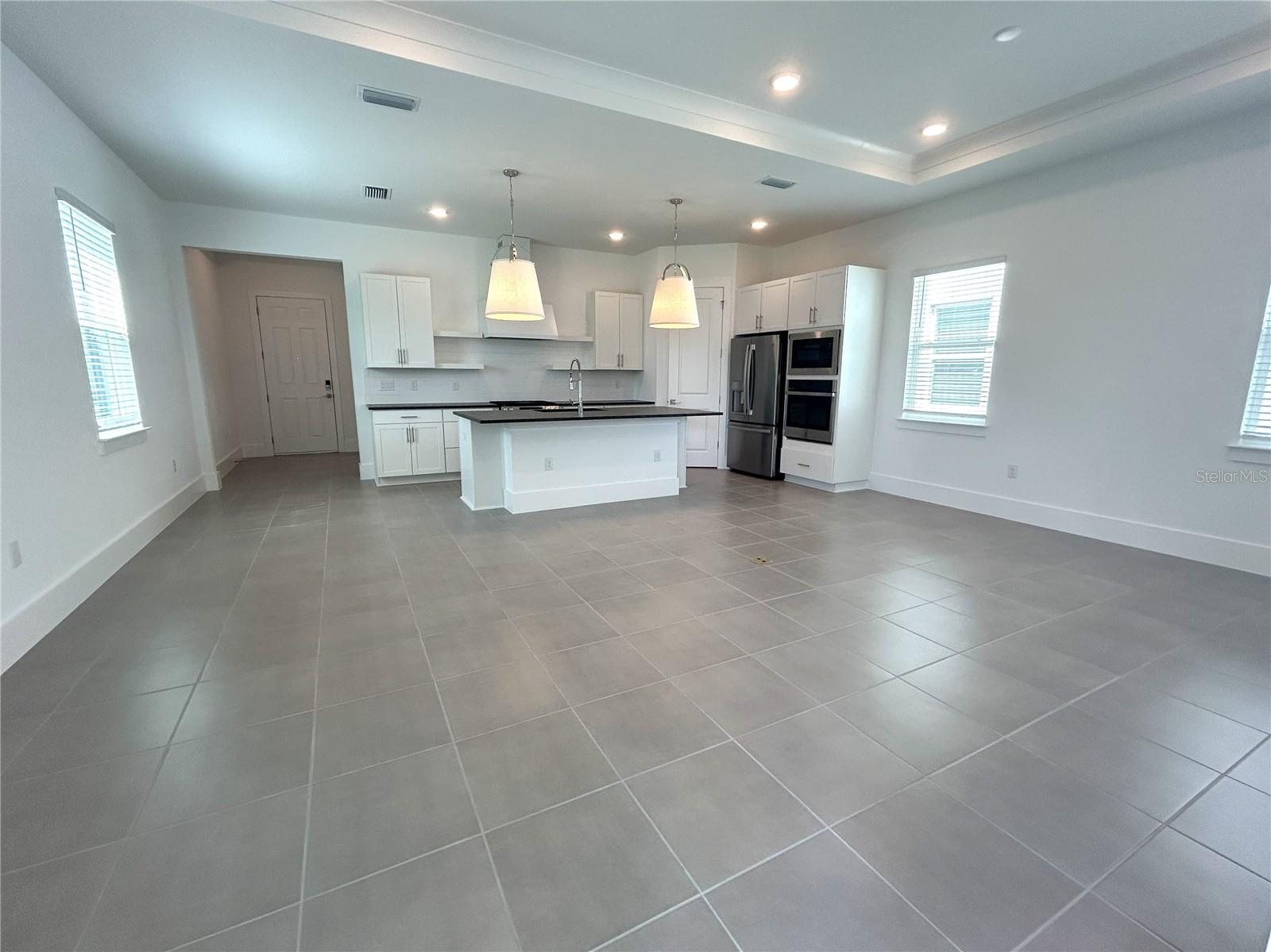 12615 Clear Sapphire Dr Property Photo 6