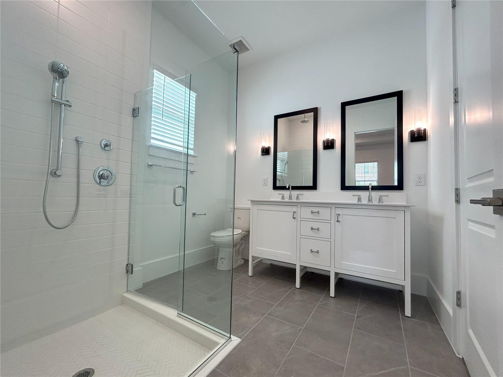 12615 Clear Sapphire Dr Property Photo 10