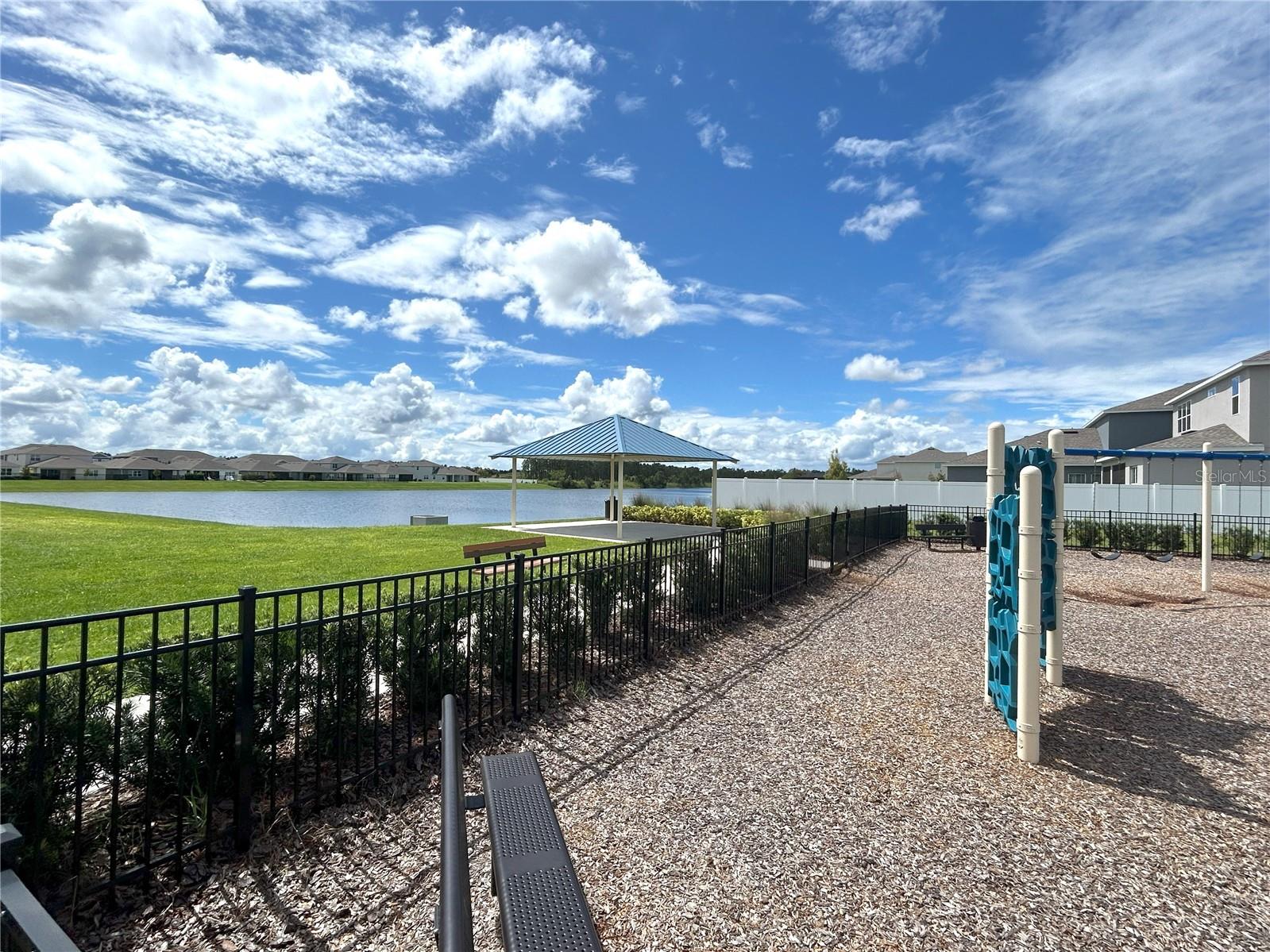12615 Clear Sapphire Dr Property Photo 20