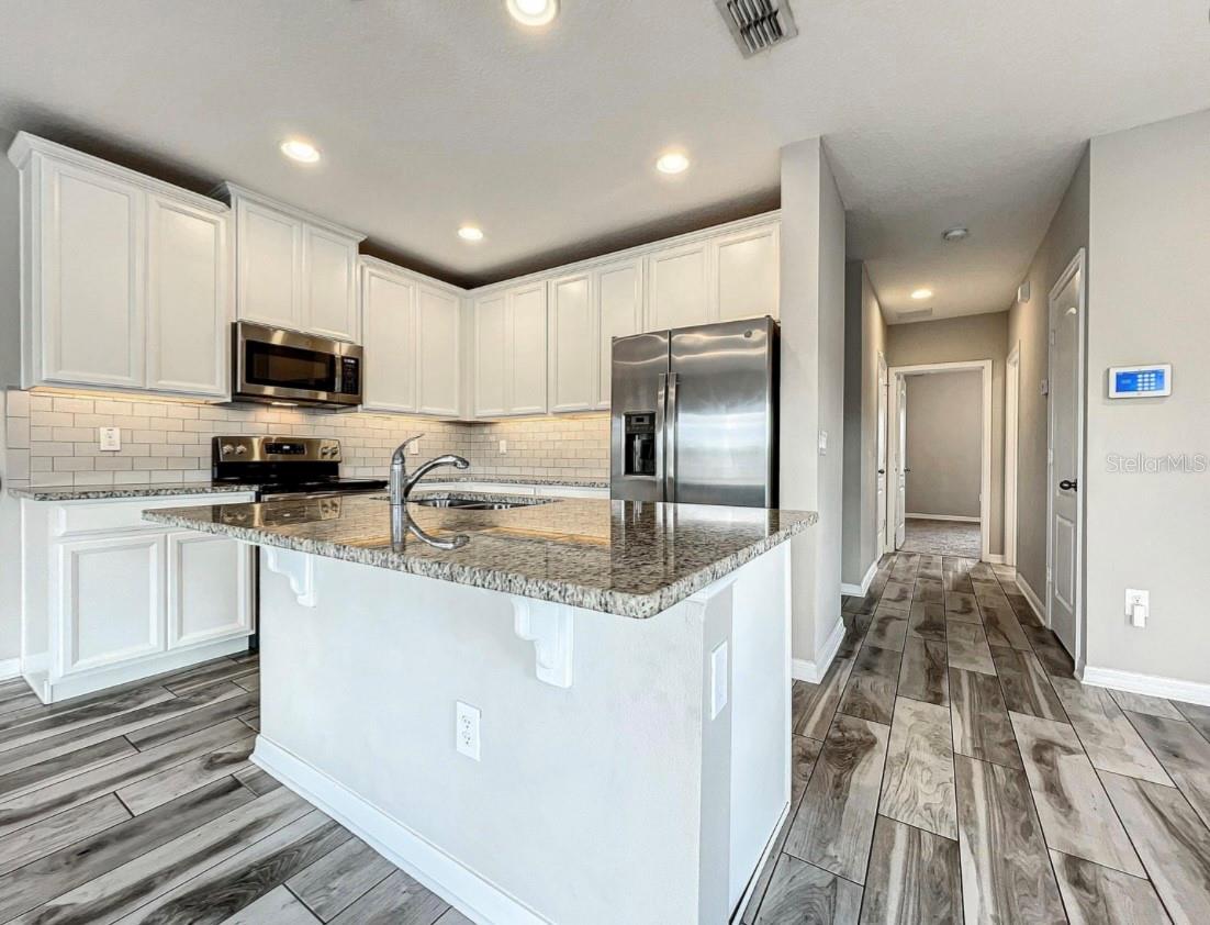 1385 Flowing Tide Dr Property Photo 3