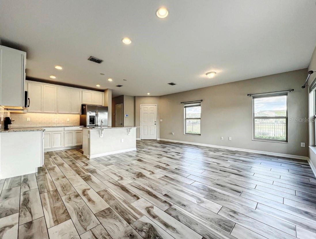 1385 Flowing Tide Dr Property Photo 5